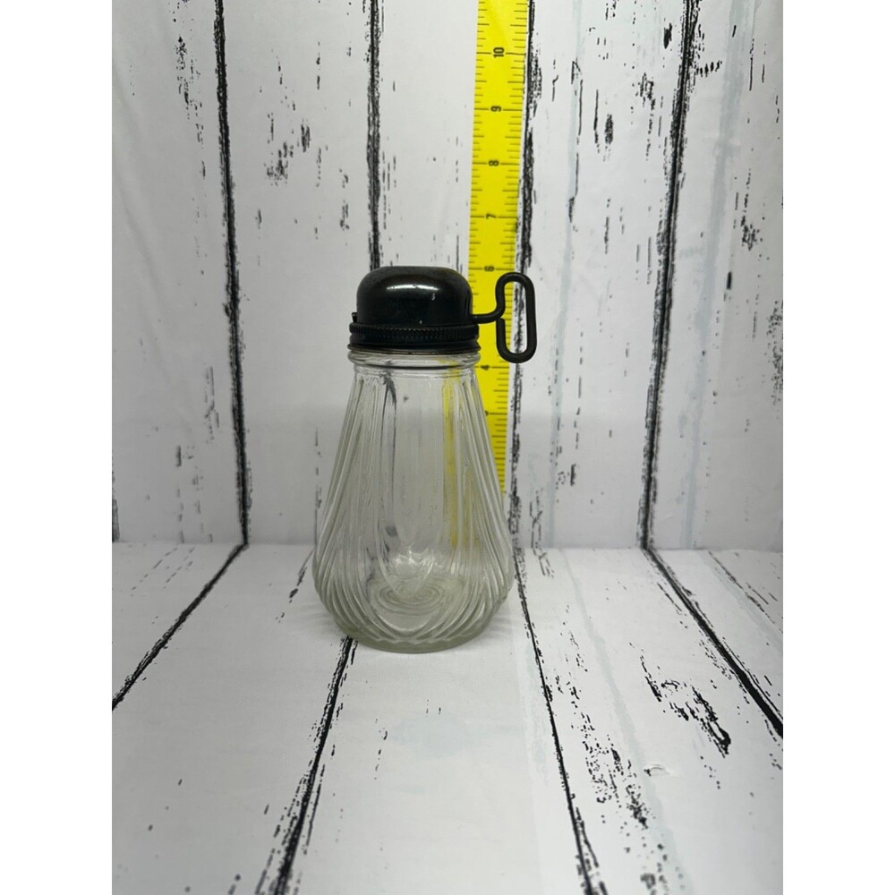 Vintage handheld nut/spice grinder chopper ribbed glass metal mechanics 1940's